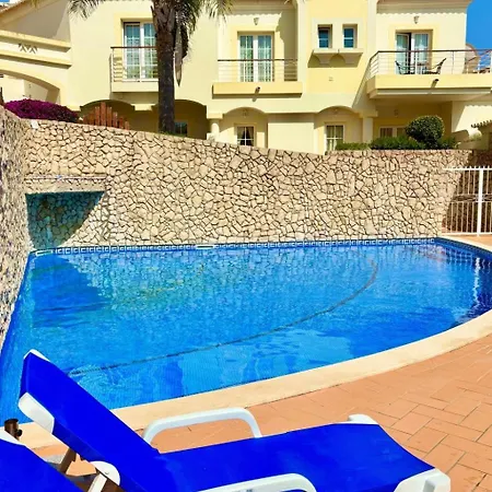 Mit Beheiztem Pool By Interhome