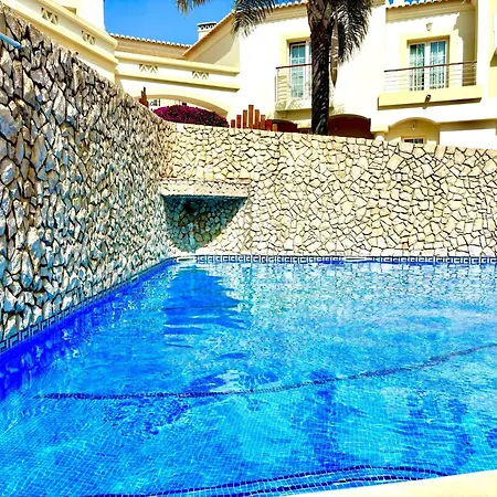 בית נופש Mit Beheiztem Pool By Interhome